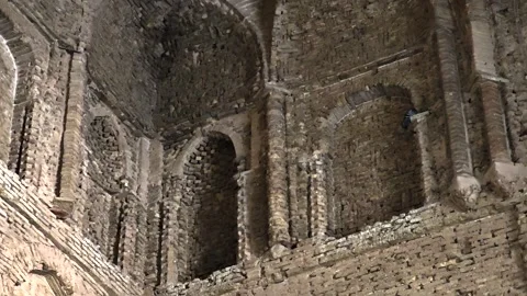 Stonework inside Nizam al Mulk Dome - Interior Texture and Architectural Detail Vidéo 339811651