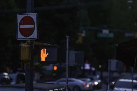 Stop Hand Sign Фото