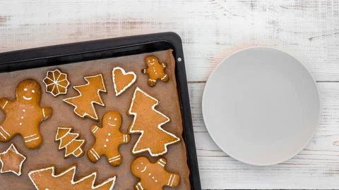 Stop motion animation with gingerbread. Stock Footage 142405365
