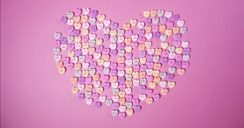 Stop Motion of Candy Hearts 動画素材 85102807