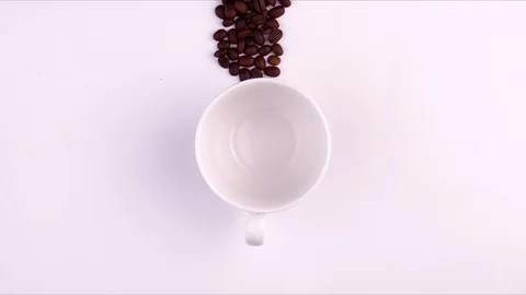 Stop motion coffee. Coffee bean and coffee cup Stockbeeldmateriaal 124794307
