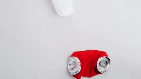 Stop Motion environmental pollution by household waste. 库存影片 124212662