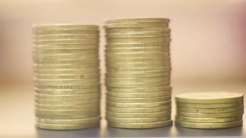 Stop motion footage coin decrease and increase business concept. 库存影片 220128391