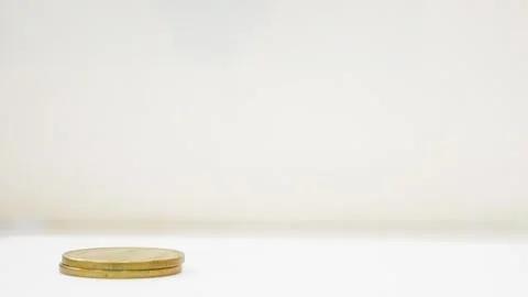 Stop motion footage coin decrease and increase business concept. 库存影片 220174395