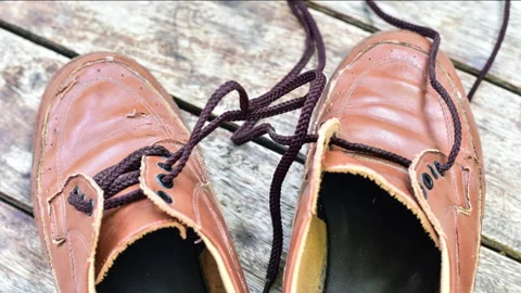 Stop motion VDO brown shoes. Video stock 130607208