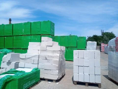 Storage of gas block at the construction base for storage. Foto stock