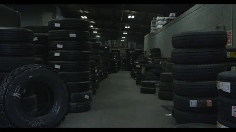 Storage room with tires Vidéo 57111435