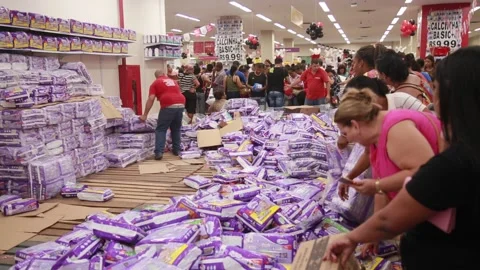 Store customers during black friday Stock Footage 159662562