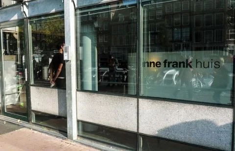 Store windows Stock Photos