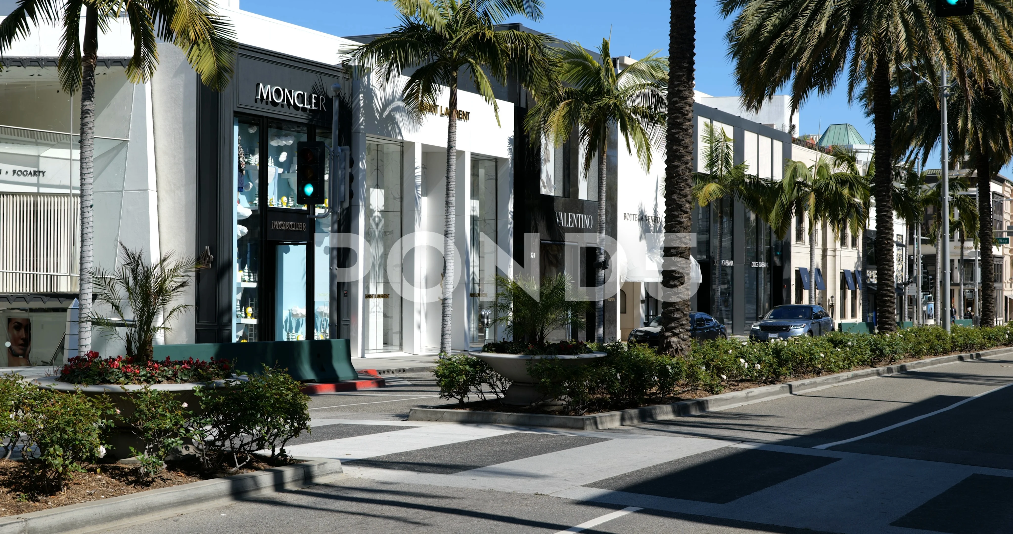 BEVERLY HILLS, LOS ANGELES, CALIFORNIA, USA - MARCH 21: Gucci Beverly Hills  Rodeo Drive store, temporarily closed due to the coronavirus, two days  after the 'Safer at Home' order issued by both