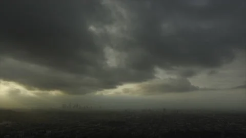 Storm and Rain Brew Over Downtown Los Angeles Timelapse Vidéo 172088082