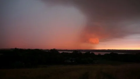 Storm and Sunset 動画素材 78895170