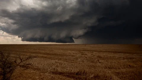 Storm brewing Video stock 90680333