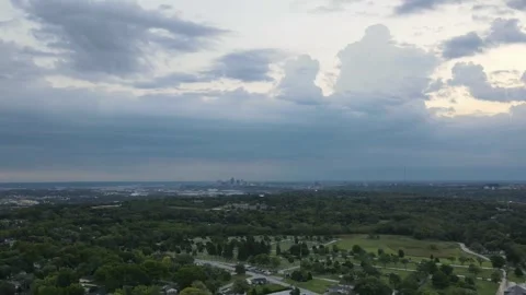 Storm cloud hyperlapse over Kansas City Video stock 320185141