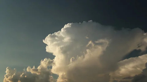 Storm clouds II 動画素材 35661772