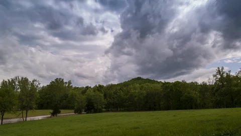 Storm clouds rolling by Video stock 92439664