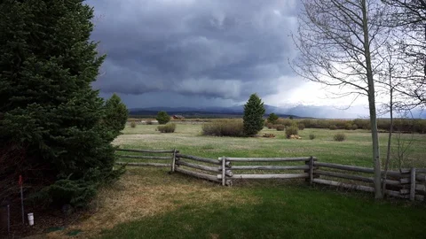 Storm Clouds Rolling In 库存影片 105438161