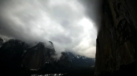 Storm clouds rolling into Yosemite Valley Video stock 637948