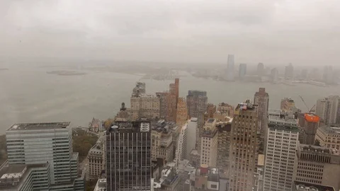 Storm coming into city in new york city Stock Footage 92769667