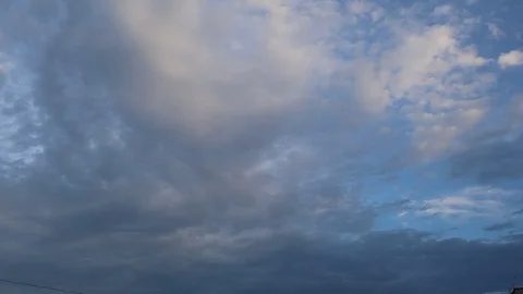 Storm dark clouds before the rain timelapse Stockbeeldmateriaal 129599069