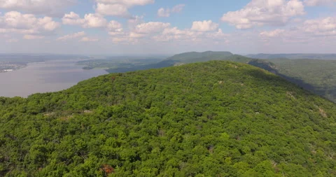 Storm King Mountain pan across valley and Hudson River in New York Stock Footage 346457807