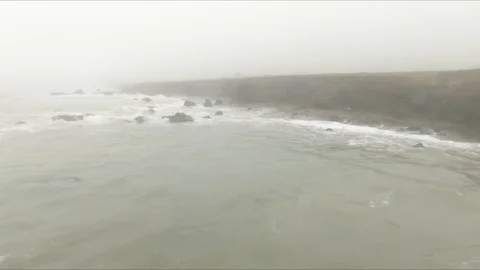 Storm on the Pacific, Vídeos de archivo 98471931