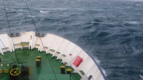 Storm in thу Drake passage 스톡 동영상 90314404