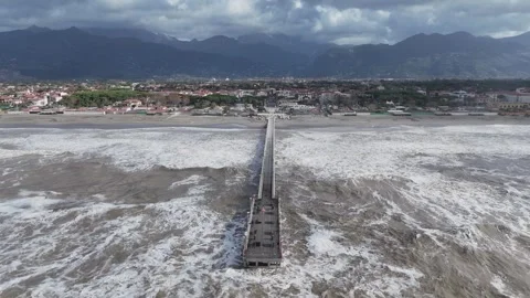 Storm in Tuscany 動画素材 255304855