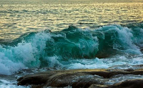 Storm wave on the coast of the Arctic. Barents sea, Russia. Foto stock