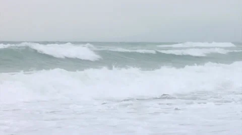 Storm waves and wind 動画素材 32249360