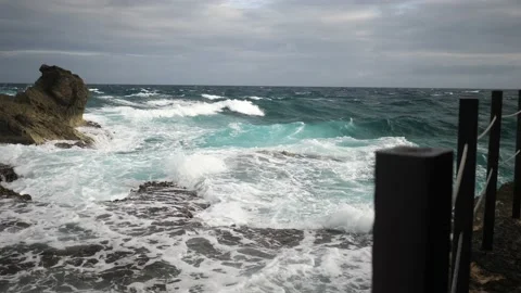 Storm waves 動画素材 237199353