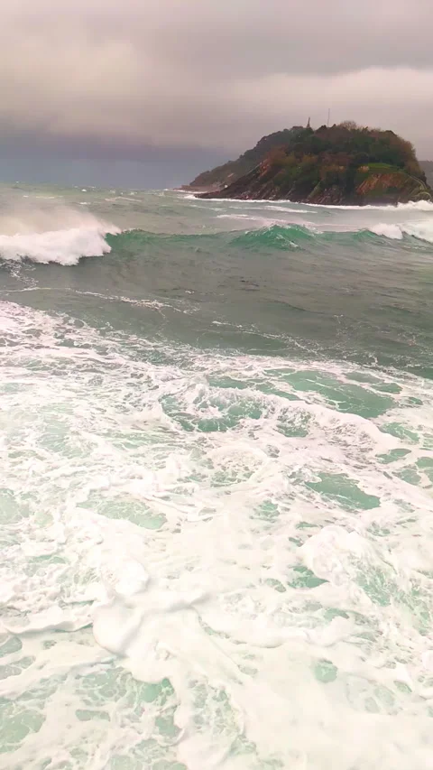 Storm waves in slow motion Stock Footage 259835406