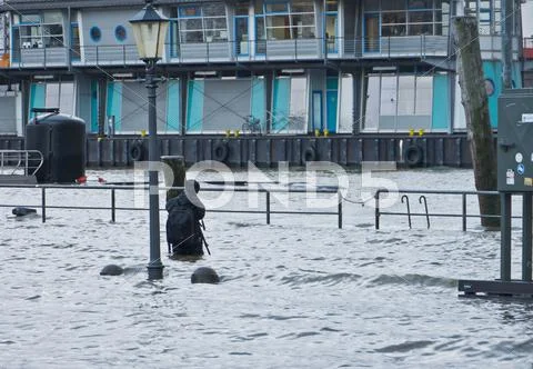 Storm Xaver floods the Port of Hamburg Stock Photos