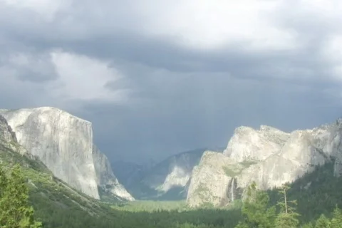 Storms Brewing Video stock 335520