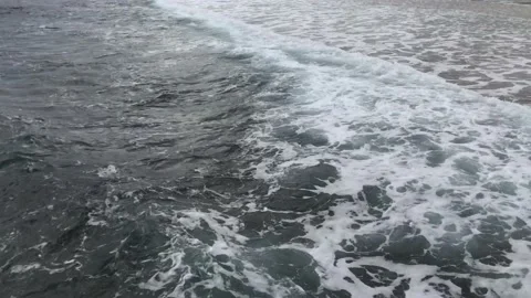 Stormy waves in the ocean. 4k 스톡 동영상 144413854