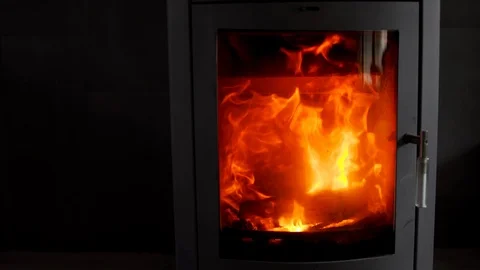 Stove and fire 4K 스톡 동영상 127429201