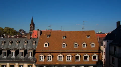 Strasbourg, top view, red roofs of houses, cars 스톡 동영상 67461354