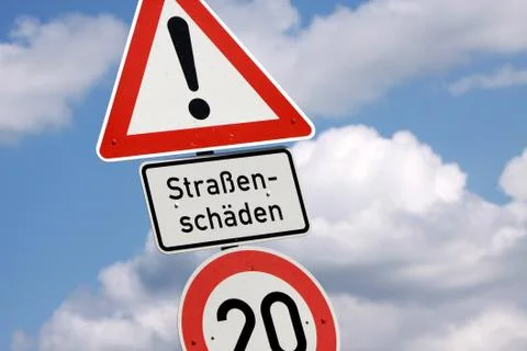Straßenschäden Stock Photos