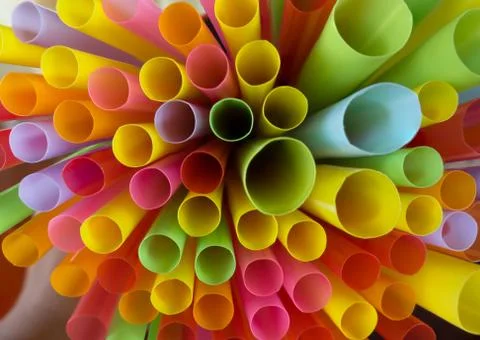 Straw straws plastic drinking background colourful full screen Stock-Fotos
