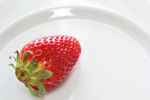 Strawberrie on dish Stock-Fotos