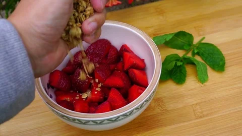 Strawberry Breakfast 스톡 동영상 77569644
