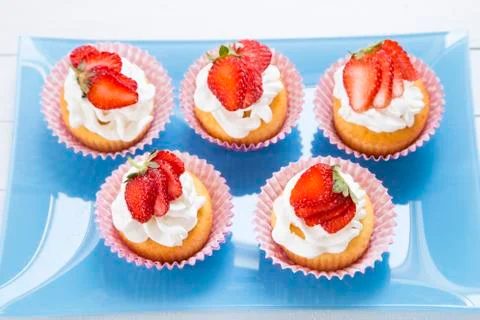 Strawberry cupcakes 스톡 사진
