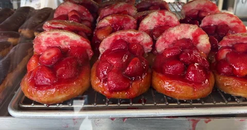 Strawberry Donuts Video stock 250123417