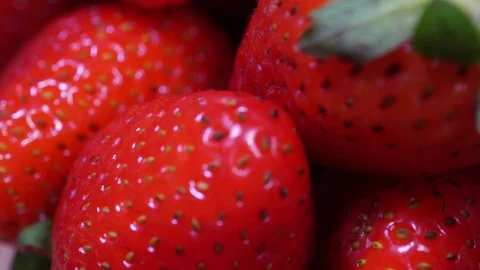 Strawberry In Extreme Close Up 库存影片 97293365
