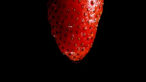 Strawberry In Extreme Close Up 库存影片 97294323