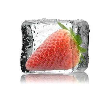 Strawberry in ice cube  Foto stock