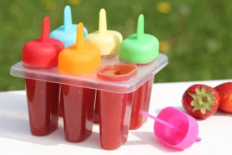 Strawberry popsicles Stock Photos