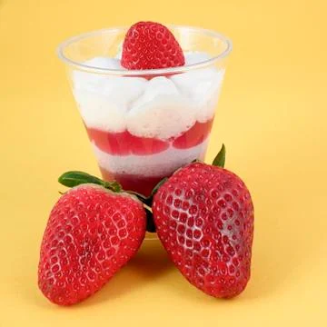 Strawberry pudding Stock Photos