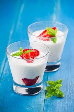 Strawberry yoghurt Stock Photos