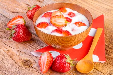 Strawberry yoghurt Фото